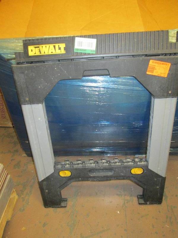 2 dewalt saw horses...