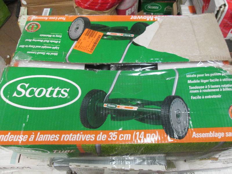 scotts 14 push reel mower open box...