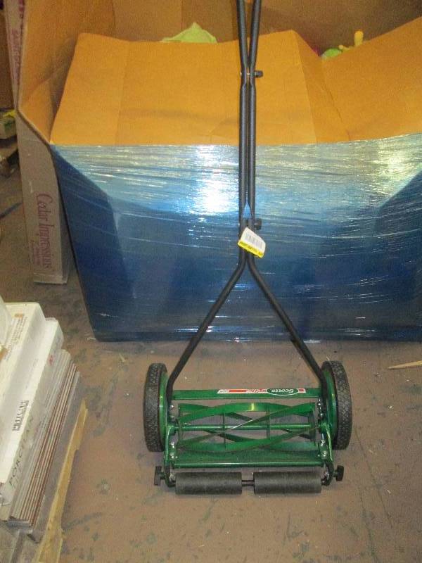 scotts 16 push reel mower open box...