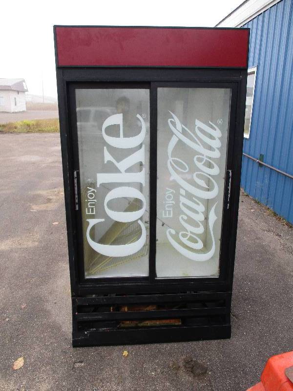 Coca Cola Vertical Cooler