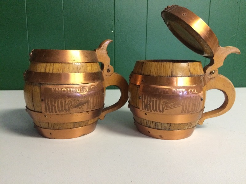 lot 44 image: 2 HAMMS BEER KNOLL DIST KRUG KLUB WOODEN STEINS