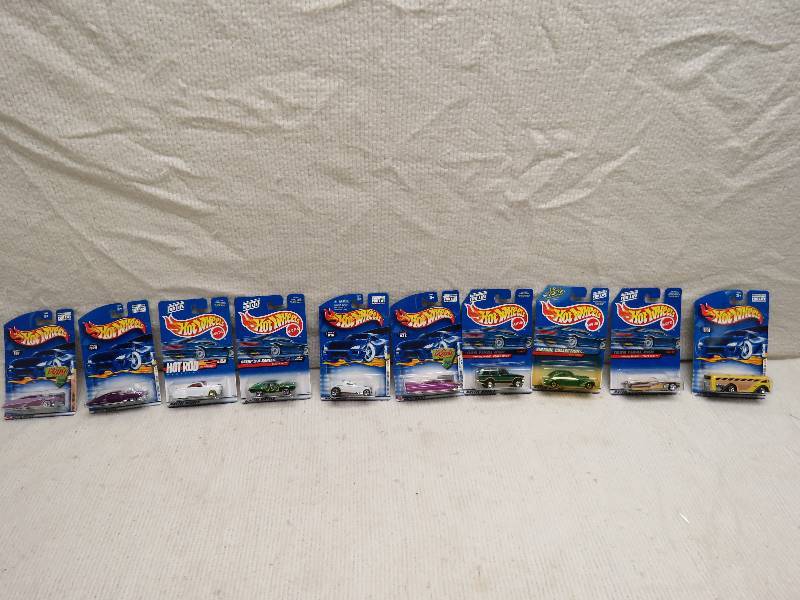 lot 20 image: HotWheels Collectibles