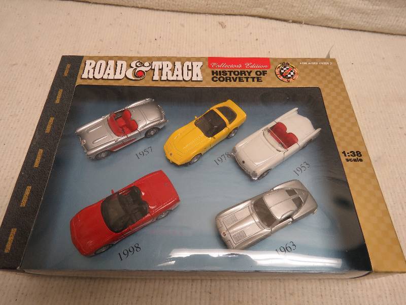 lot 24 image: Road and Track Collectibles