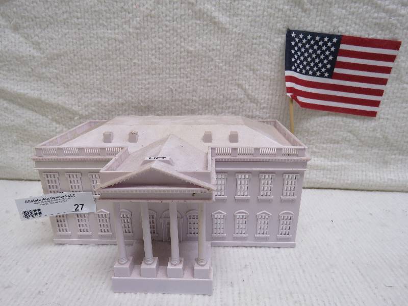 lot 27 image: White House