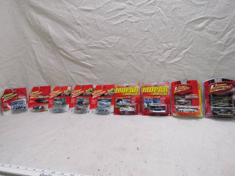 lot 43 image: Johnny Lightning Collectibles