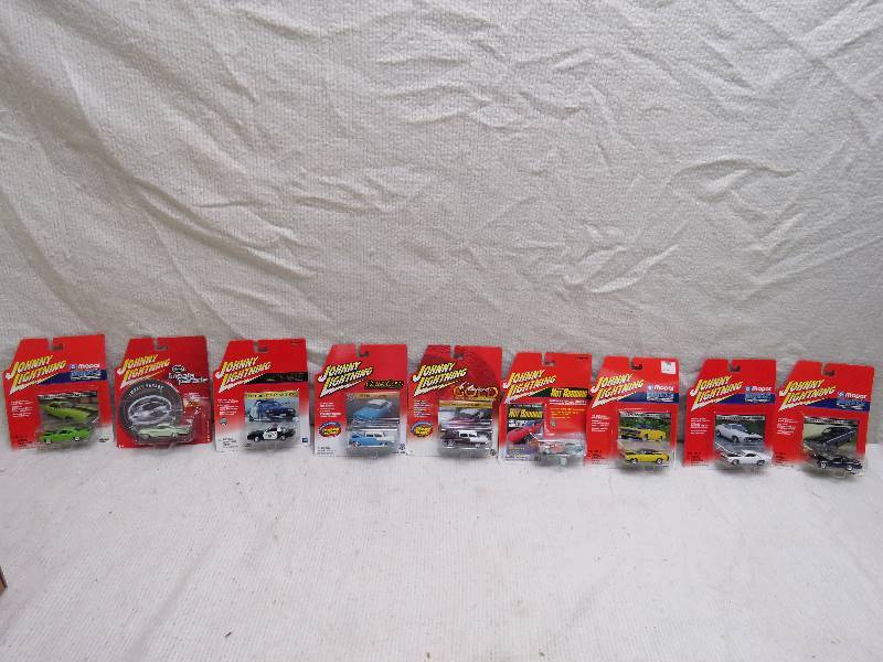 lot 44 image: Johnny Lightning Collectibles