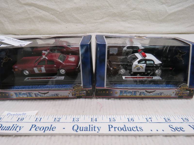lot 52 image: Collectible Police Cars