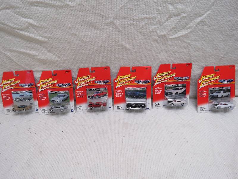 lot 58 image: Johnny Lightning Collectibles