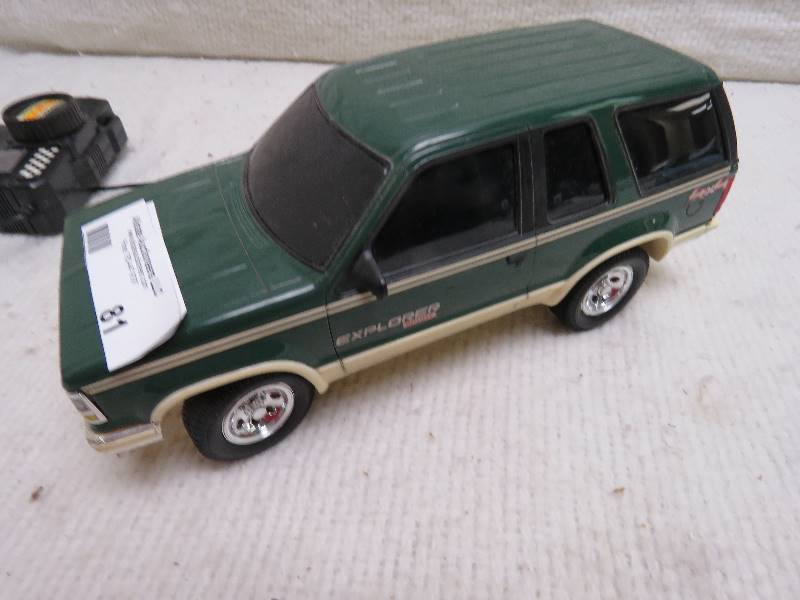 lot 81 image: Collectible Remote Controlled Explorer