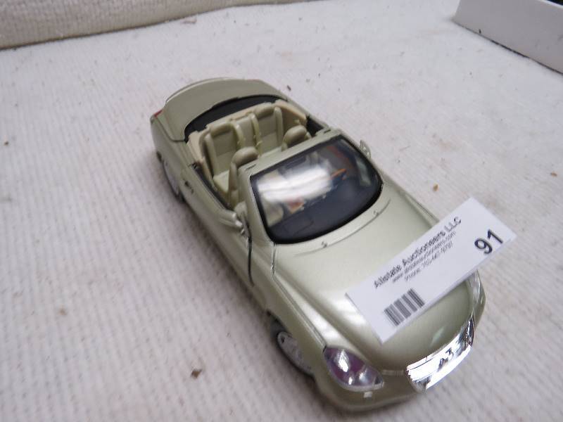 lot 91 image: Collectible MotorMax