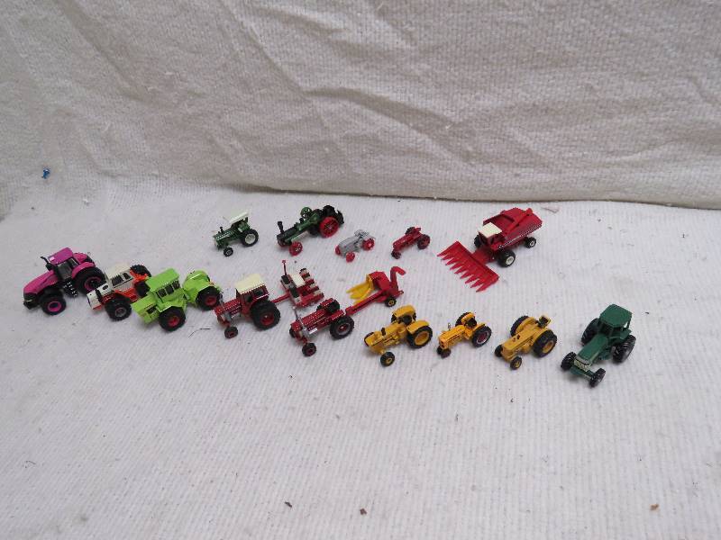 lot 94 image: Collectible Farm Machinery