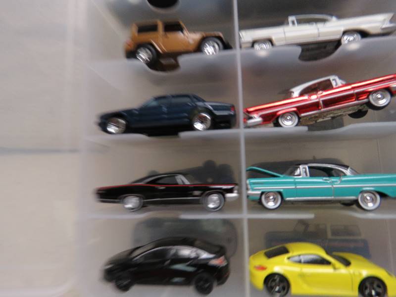 lot 122 image: Collectible Cars