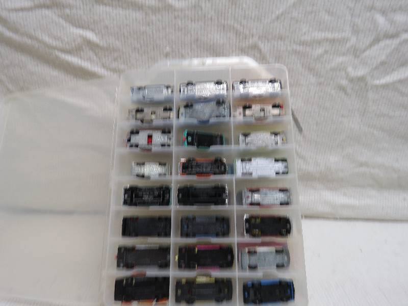lot 123 image: Collectible cars
