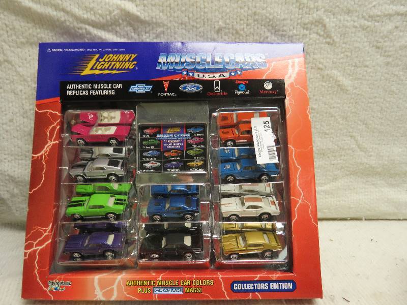 lot 125 image: Johnny Lightning Collectibles