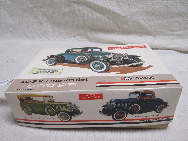 lot 168 image: Vintage Metal Model kit