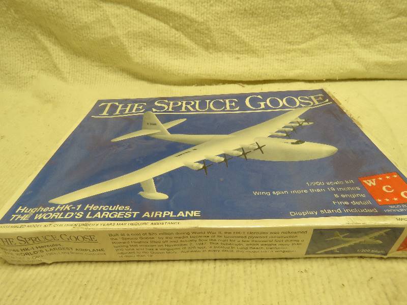 lot 175 image: Vintage model kit