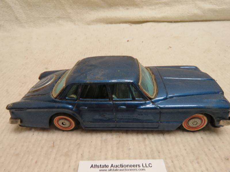 lot 182 image: Vintage Collectible car
