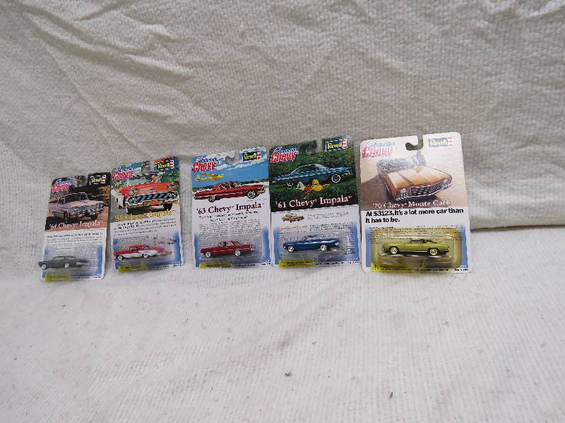 lot 192 image: Collectible Cars