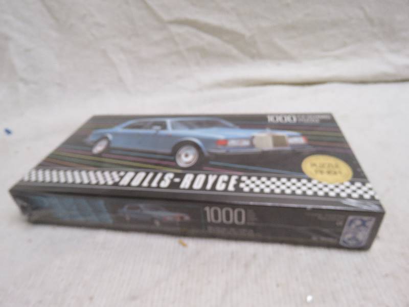 lot 239 image: Collectible Puzzle