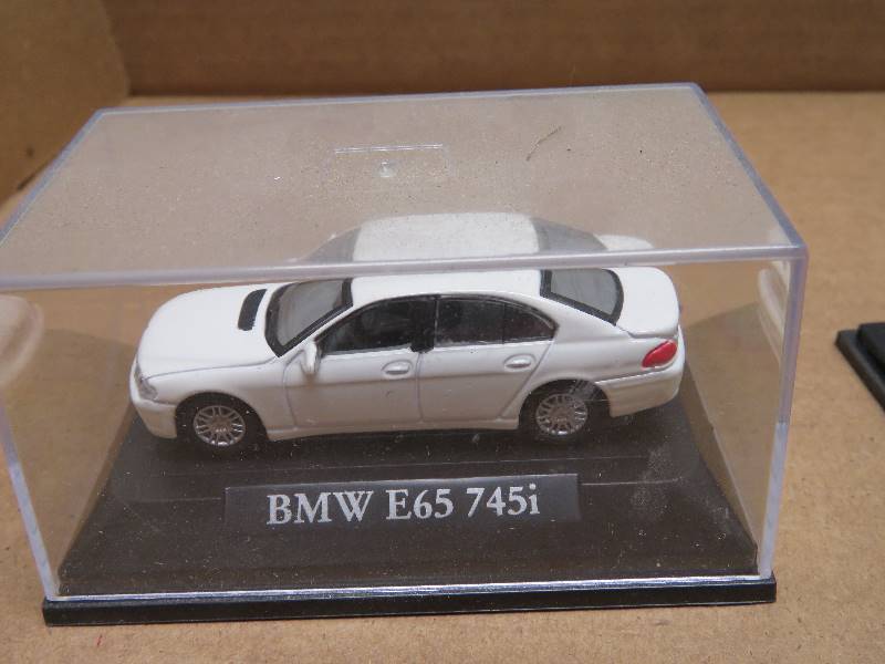 lot 258 image: Collectible Cars