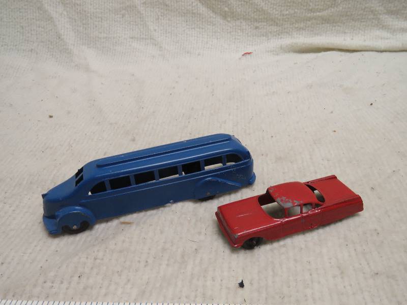 lot 270 image: Vintage metal cars