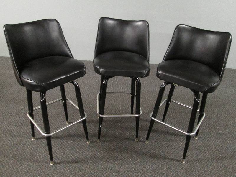 lot 66 image: Bar  Restaurant High Top Stools