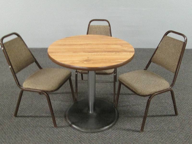 lot 80 image: Medium Bar  Restaurant table