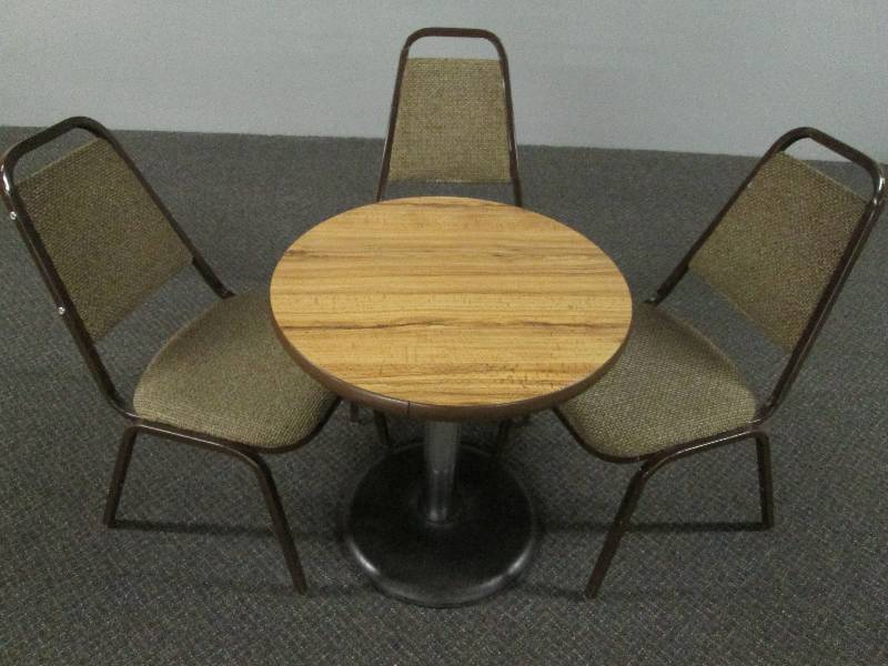 lot 91 image: Small Bar  Restaurant table