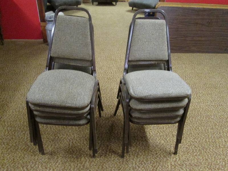 lot 107 image: Brown Restaurant  Bar Chairs