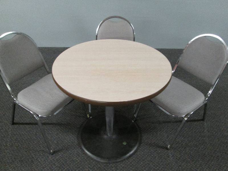 lot 110 image: Medium Bar  Restaurant table