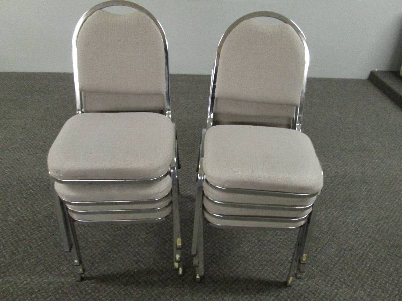 lot 118 image: Gray & Chrome Restaurant  Bar Chairs