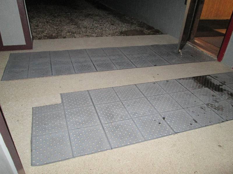 lot 154 image: 3 Front Entry Rubber Mats