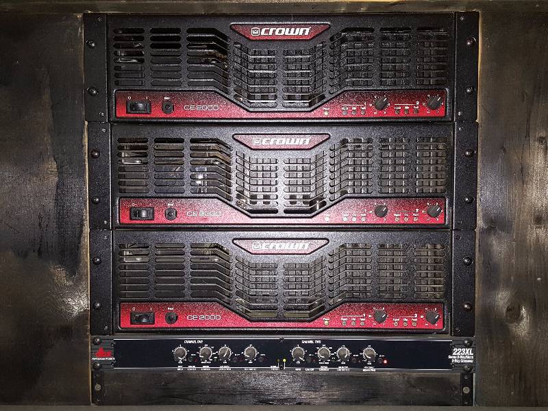 lot 7 image: Crown CE2000 Power Amplifier