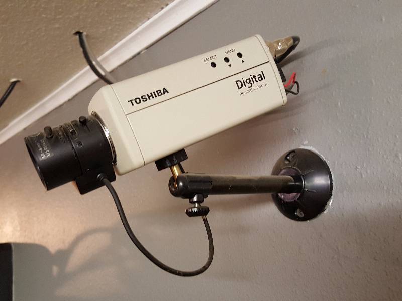lot 35 image: (6) Toshiba Digital IK-540A Security Cameras