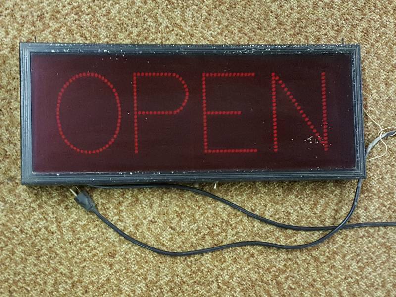 lot 184 image: Light-Up Open Sign