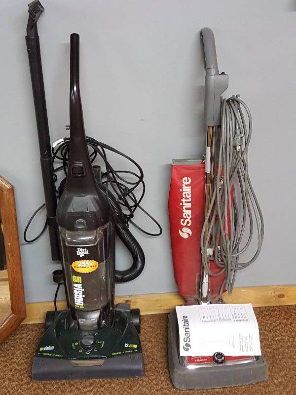 lot 213 image: (2) Vacuum Cleaners