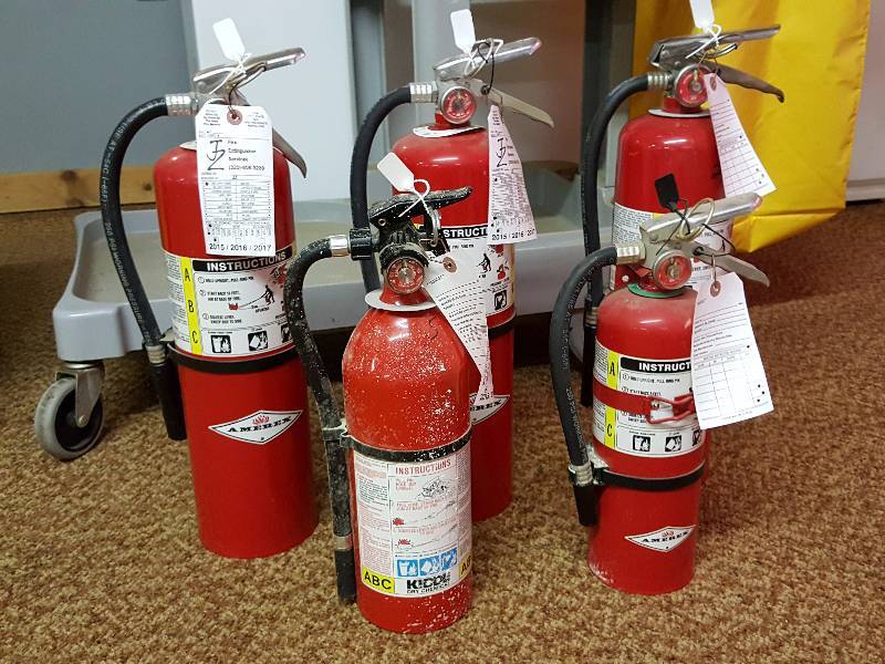 lot 216 image: (5) Fire Extinguishers