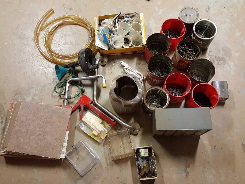 lot 262 image: Misc Hardware Emergency Lights