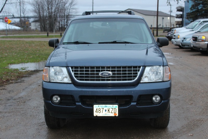 2005 Ford Explorer XLT 4x4 - 3rd Row Seating
