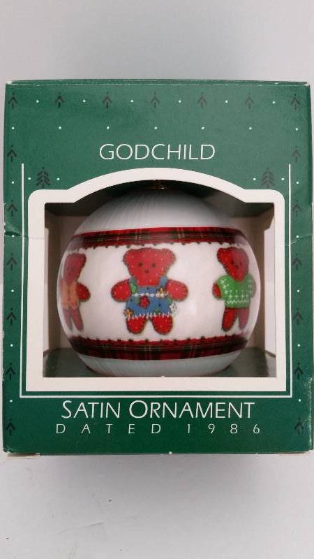 lot 65 image: Hallmark Satin Ornament Godchild 1996 Edition New In Original Box