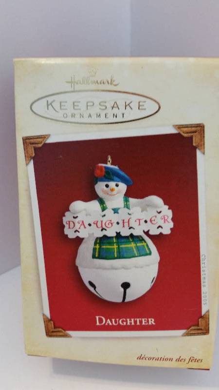 lot 71 image: Hallmark Keepsake Ornament - Daughter 2005 Edition New in Original Box
