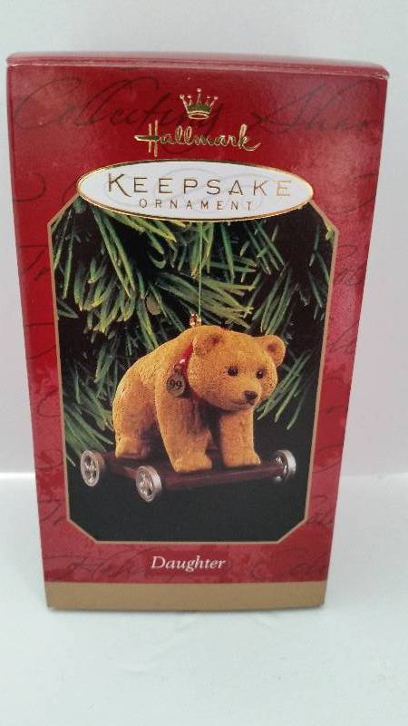 lot 104 image: Hallmark Keepsake Ornament Daughter 1999 Edition in Original Box
