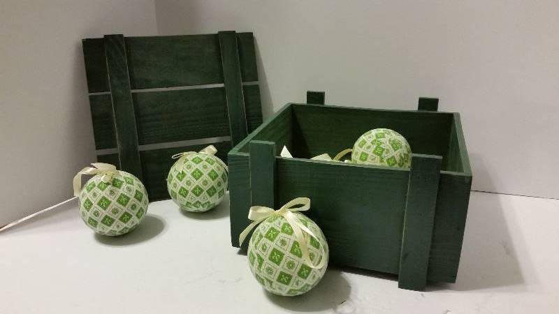 lot 125 image: 5 Piece Hand Painted Glass Blown Ornaments in Decorative Box