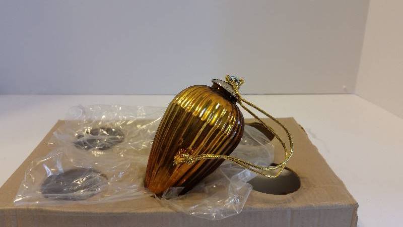 lot 139 image: Golden Acorn Holiday Tree Ornament