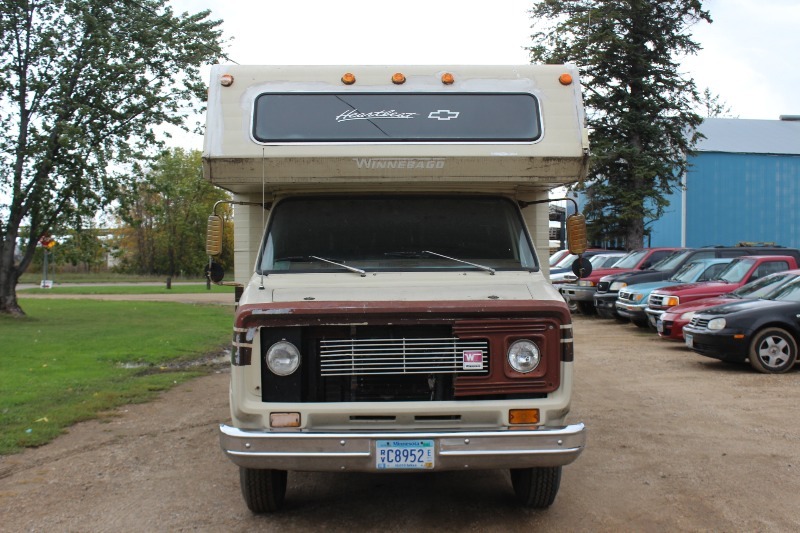 1976 Winnebago 23 on Chevrolet Chasis  Drivetrain