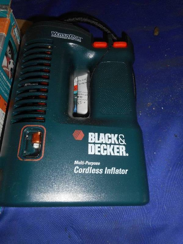 BLACK AND DECKER CORDLESS INFLATOR