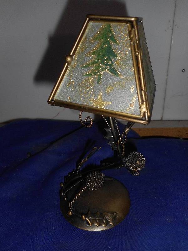 METAL CANDLE HOLDER