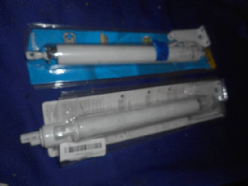 2 DOOR PLUNGERS