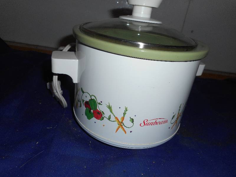 6 CUP SUNBEAM CROCK POT