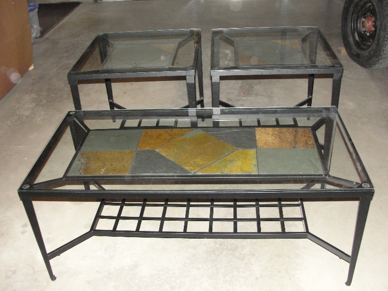 Set of end tables